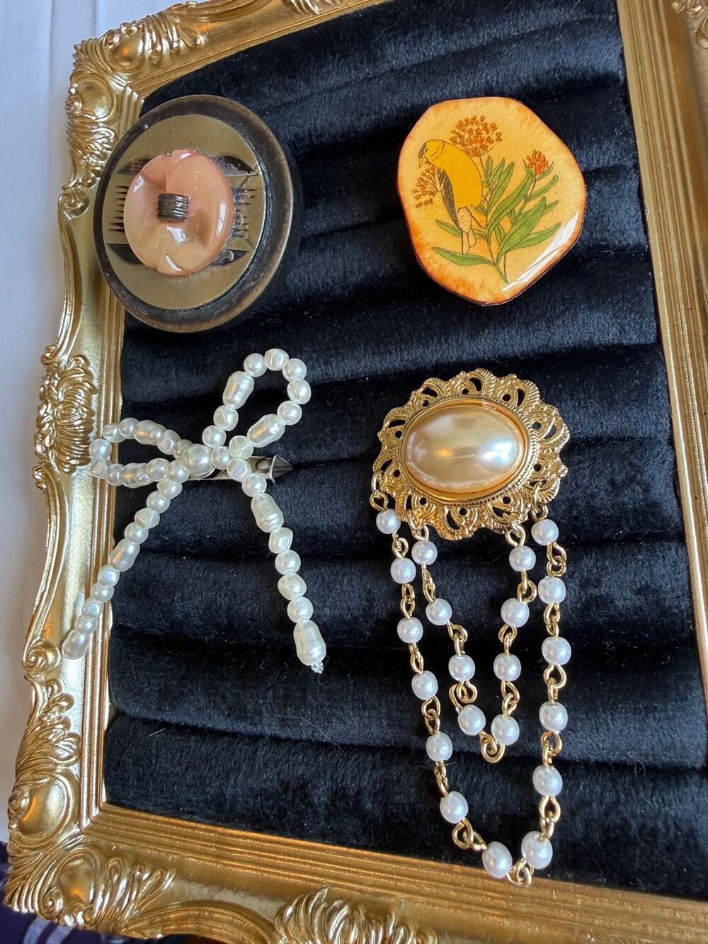 Vintage Brooch Pin Lot of 4 Faux Pearl, Folk Art, Button Art & Bow Collectible